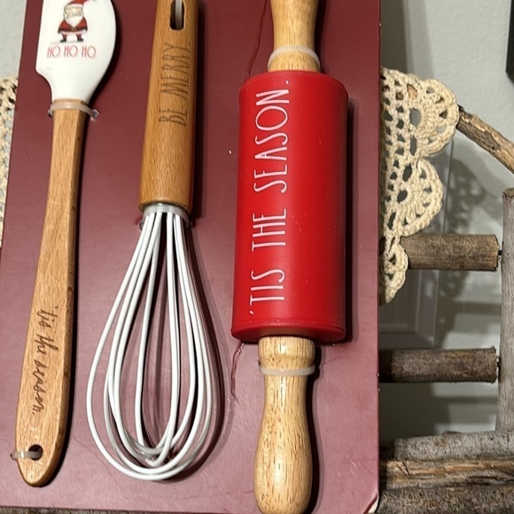 NEW IN PACKAGING! RAE DUNN 3 PIECE MINI BAKING SET: SPATULA, WHISK & ROLLING PIN - Picture 3 of 7